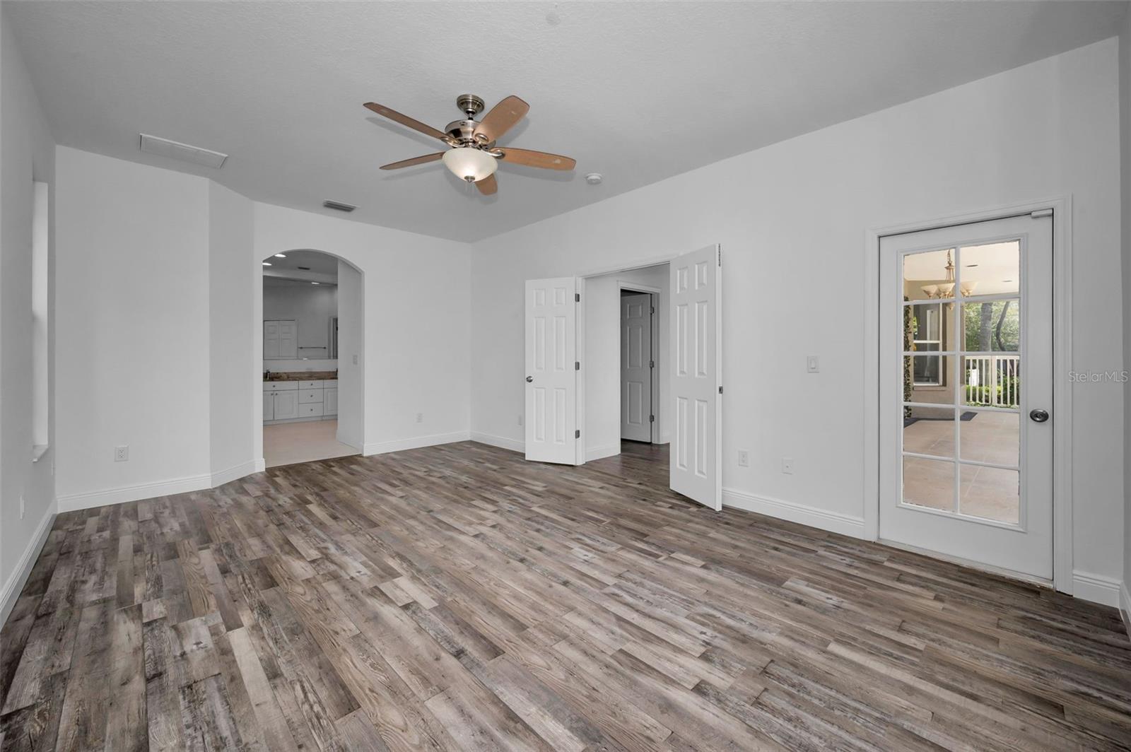 Image 29 of 93 For 10530 Canary Isle Drive