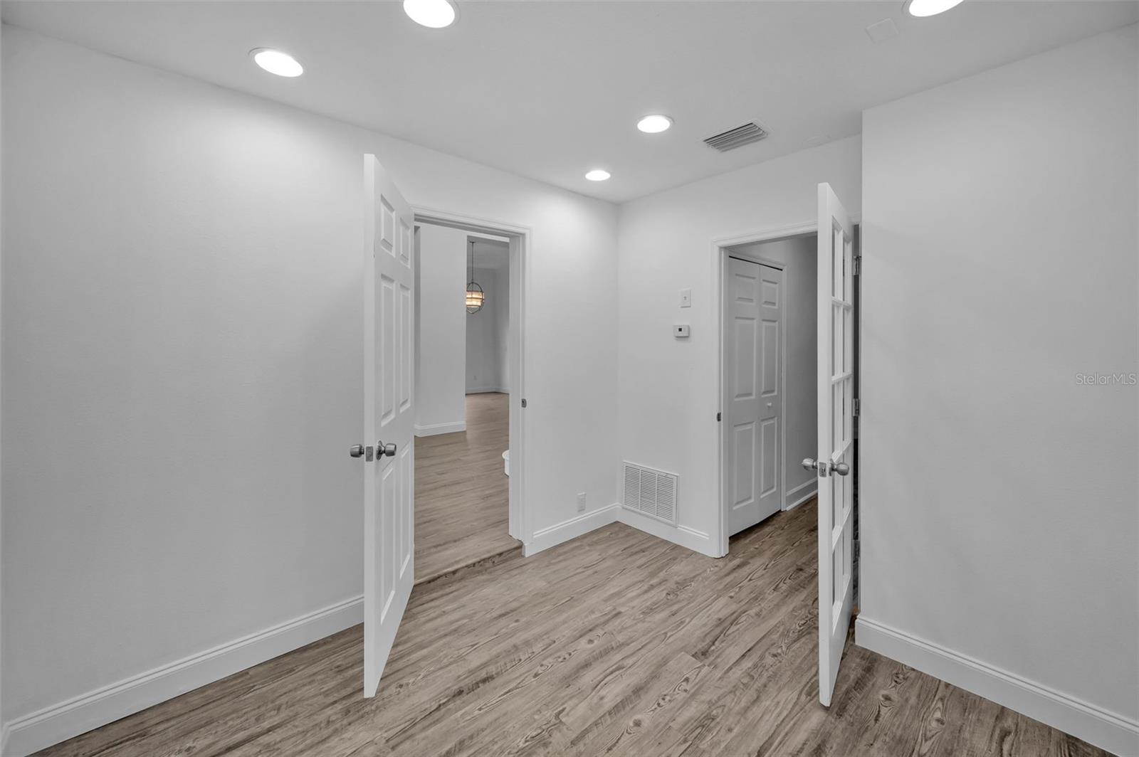 Image 34 of 93 For 10530 Canary Isle Drive