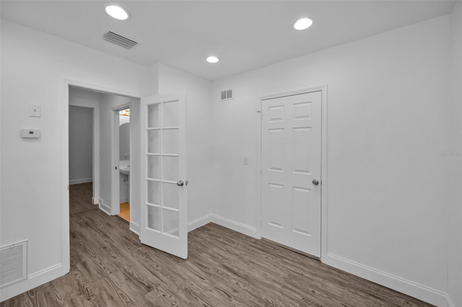 Image 35 of 93 For 10530 Canary Isle Drive