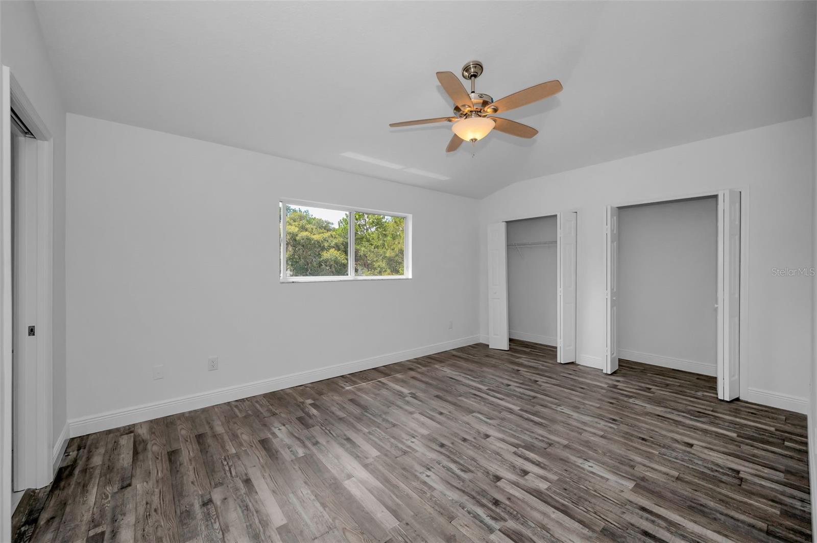 Image 42 of 93 For 10530 Canary Isle Drive