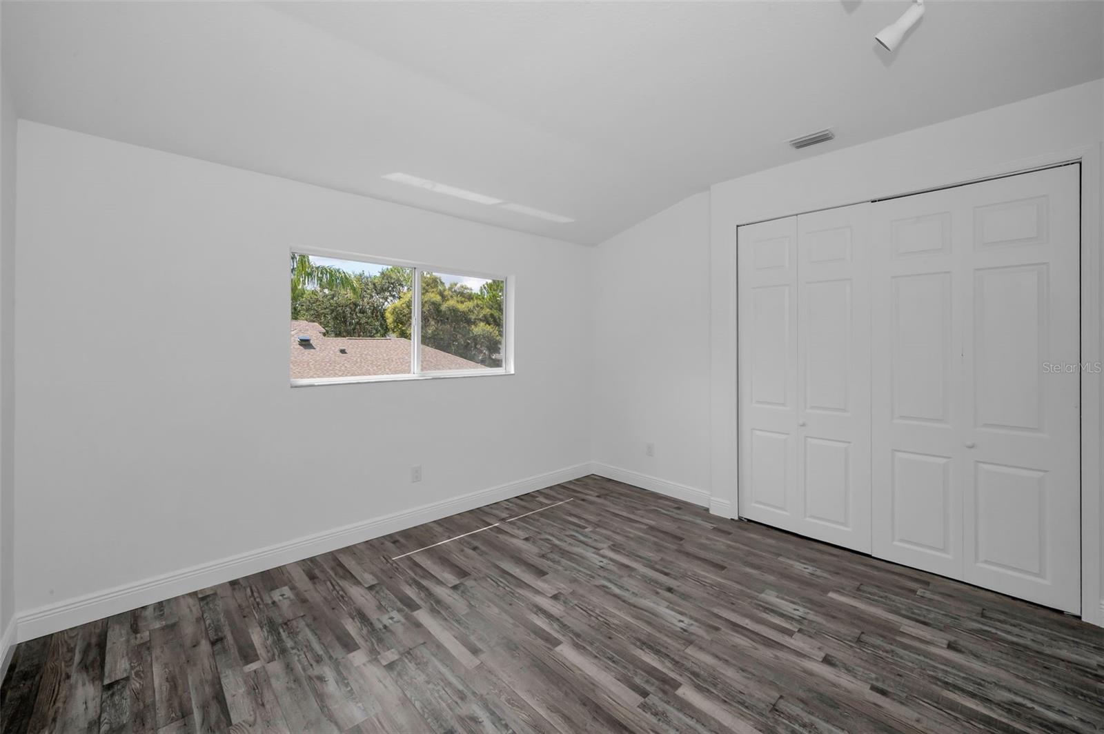 Image 47 of 93 For 10530 Canary Isle Drive