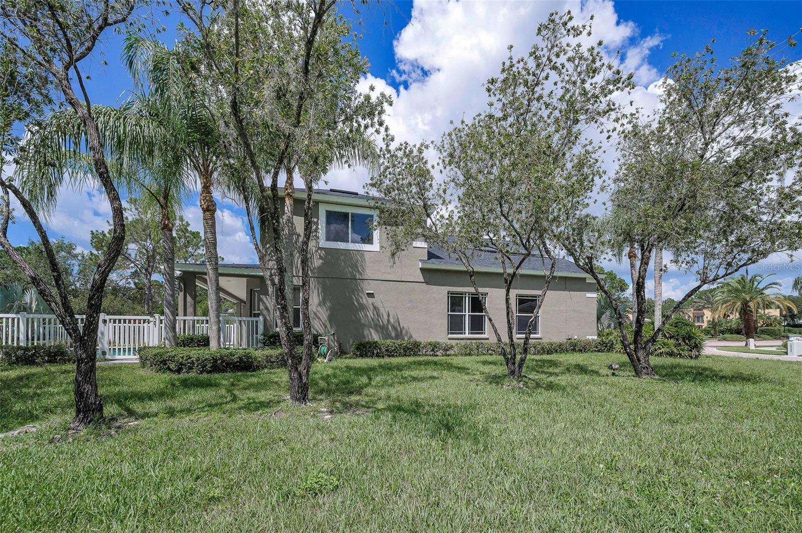 Image 62 of 93 For 10530 Canary Isle Drive