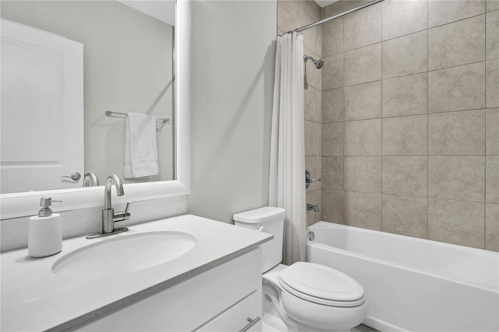Image 22 of 40 For 8352 Greenway Avenue