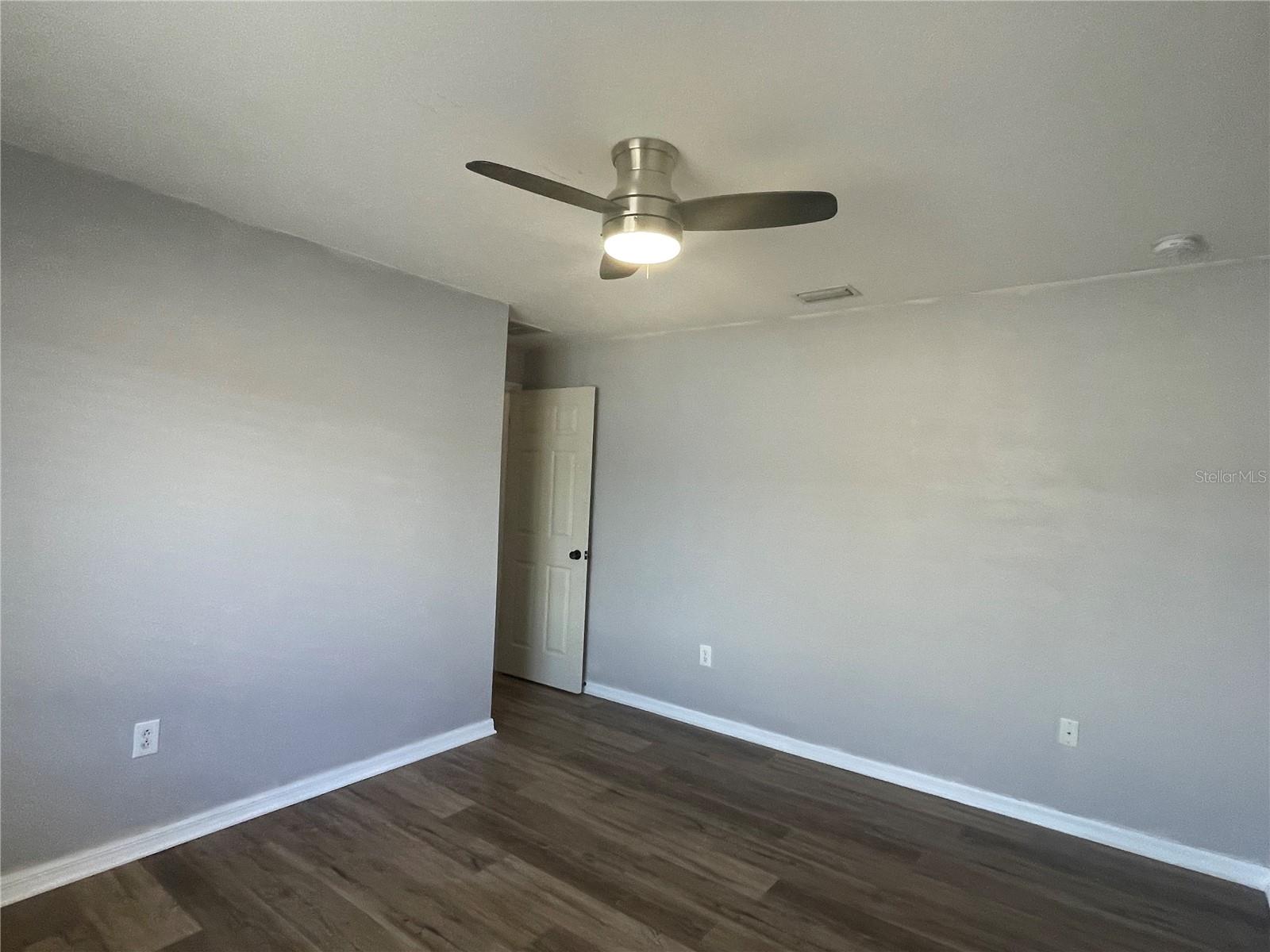 Image 11 of 35 For 18143 Portside St