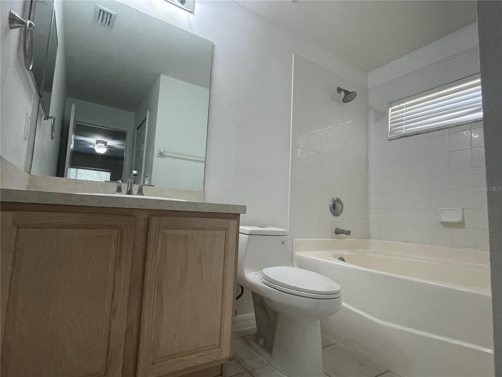Image 12 of 35 For 18143 Portside St