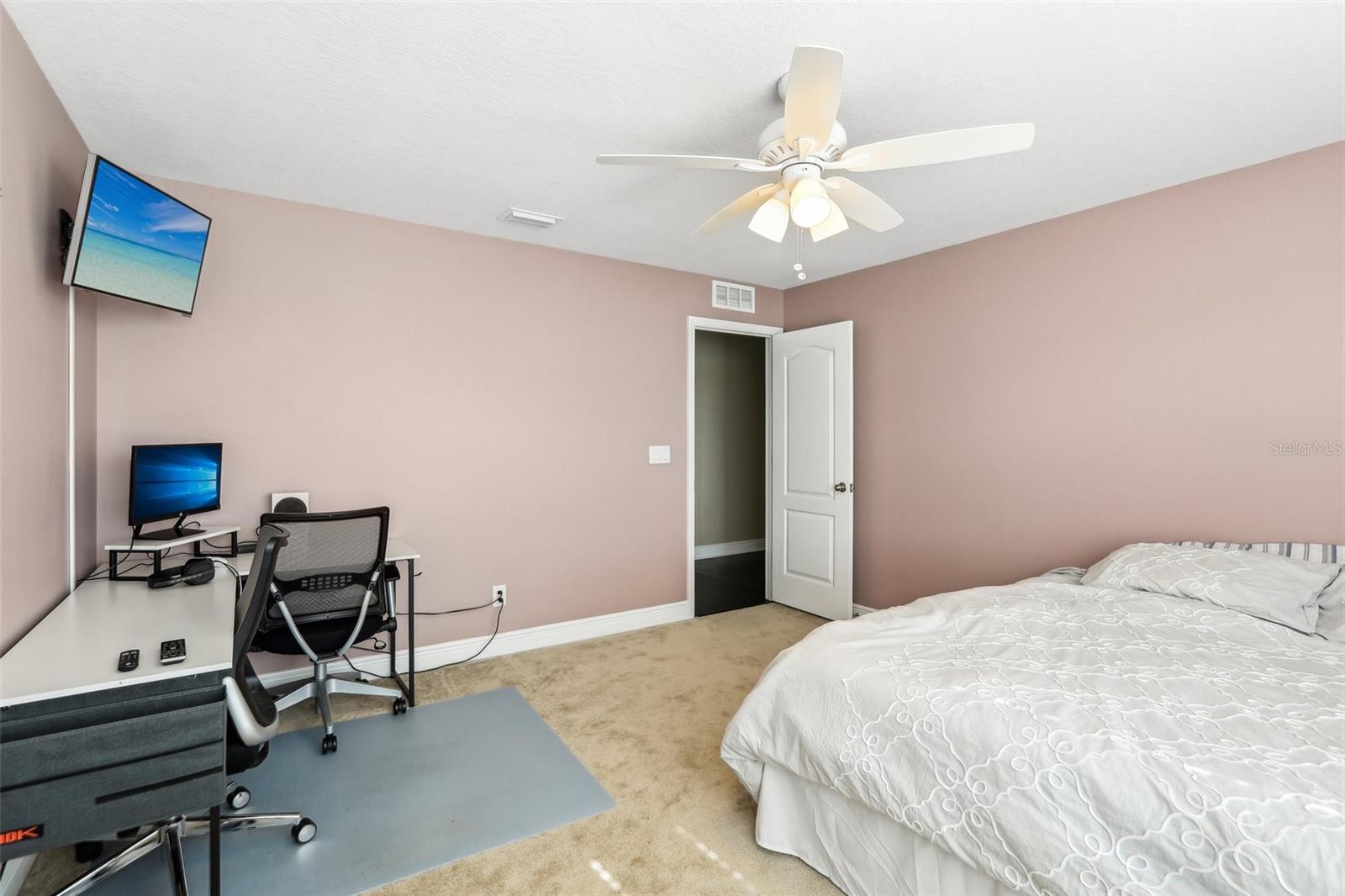 Image 31 of 49 For 11544 Lake Lucaya Drive