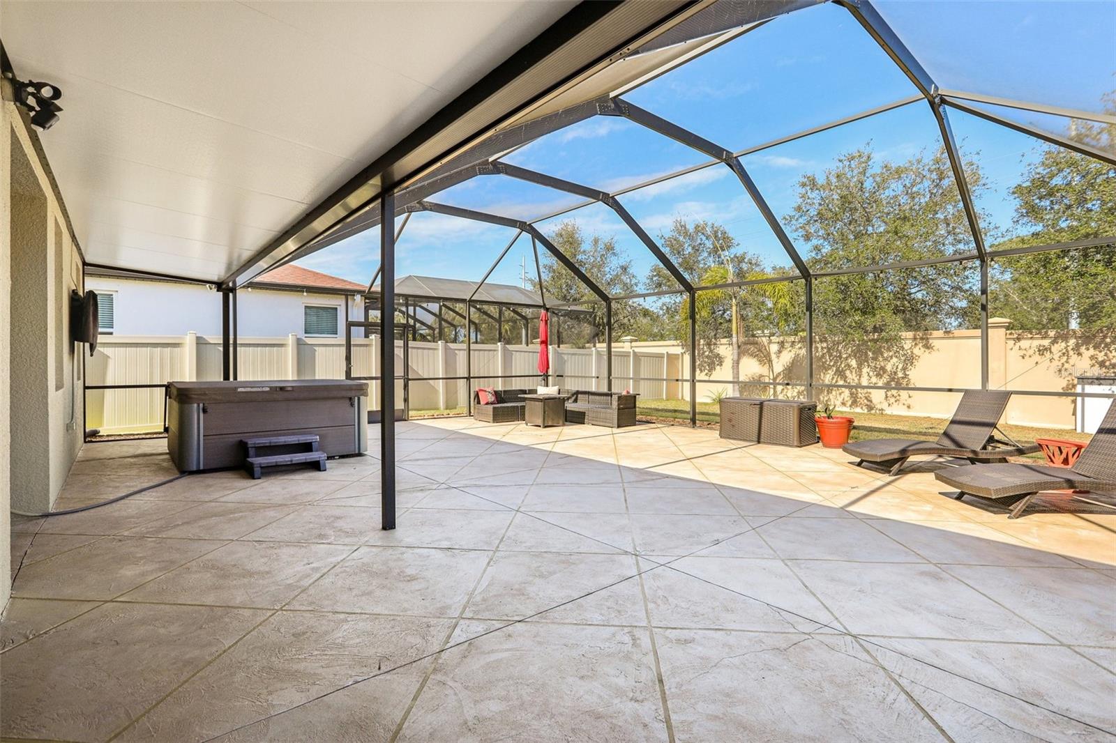 Image 37 of 49 For 11544 Lake Lucaya Drive