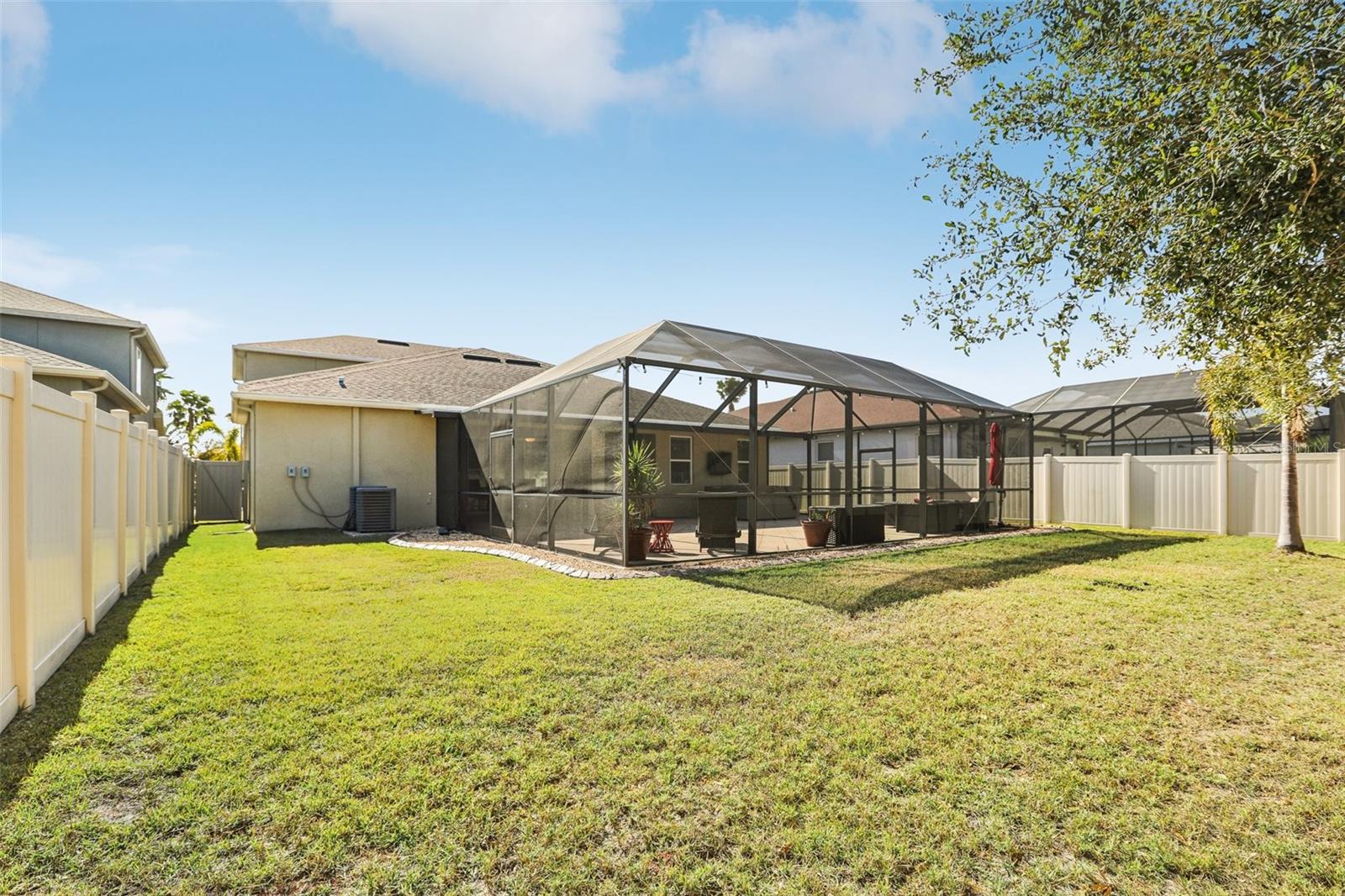 Image 38 of 49 For 11544 Lake Lucaya Drive