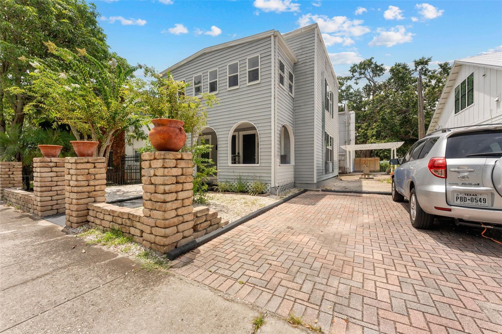 Image 2 of 19 For 1326 17th Terrace N