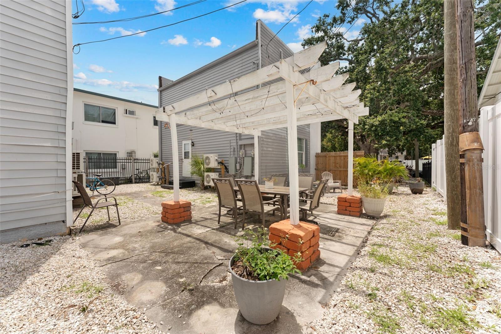 Image 5 of 19 For 1326 17th Terrace N