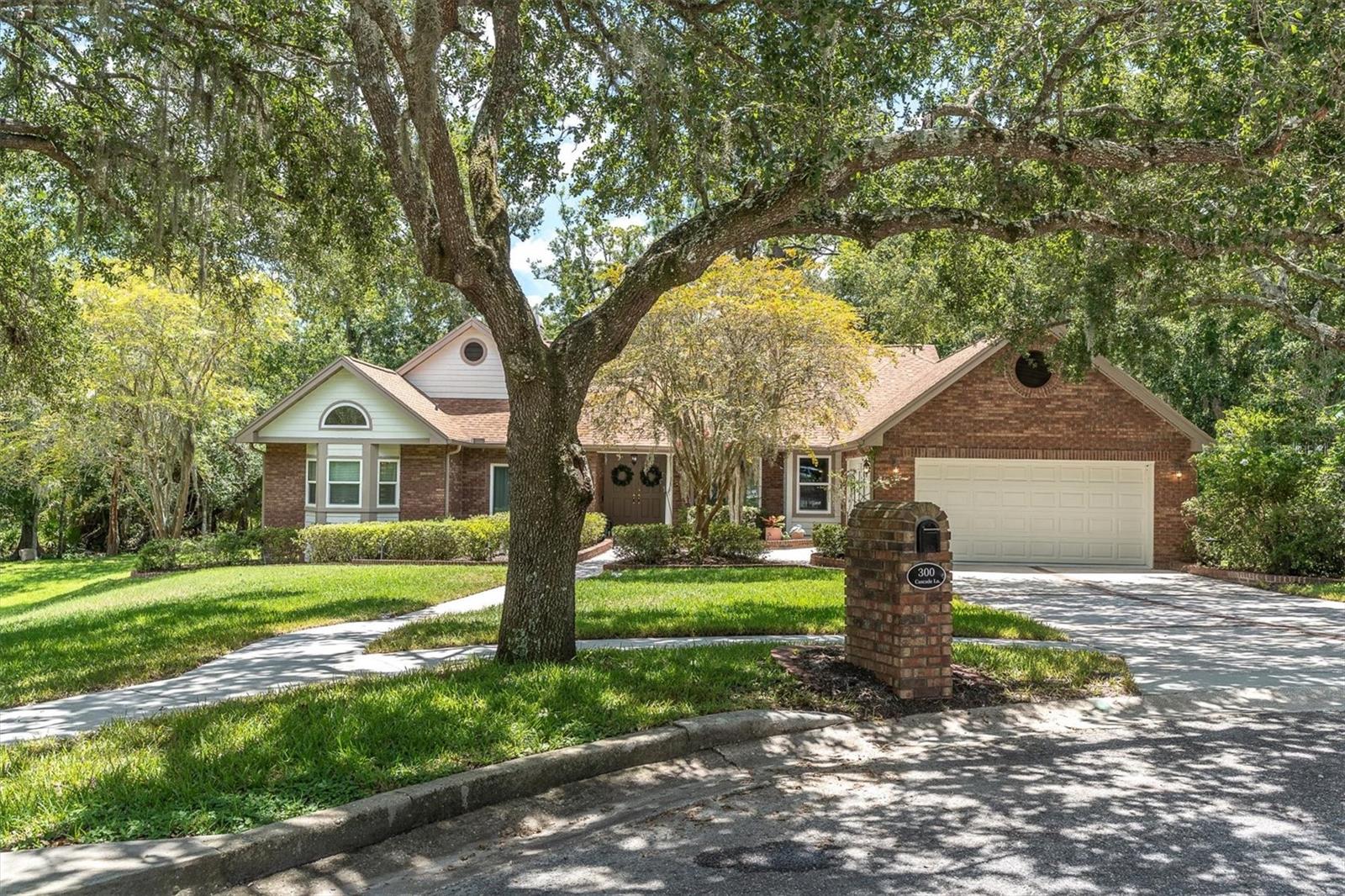 Details for 300 Cascade Lane, PALM HARBOR, FL 34684