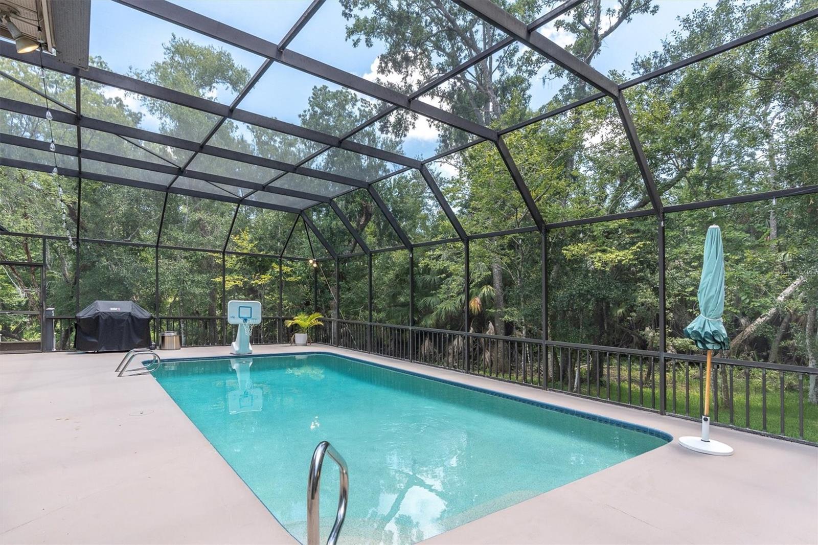 Listing photo id 27 for 300 Cascade Lane