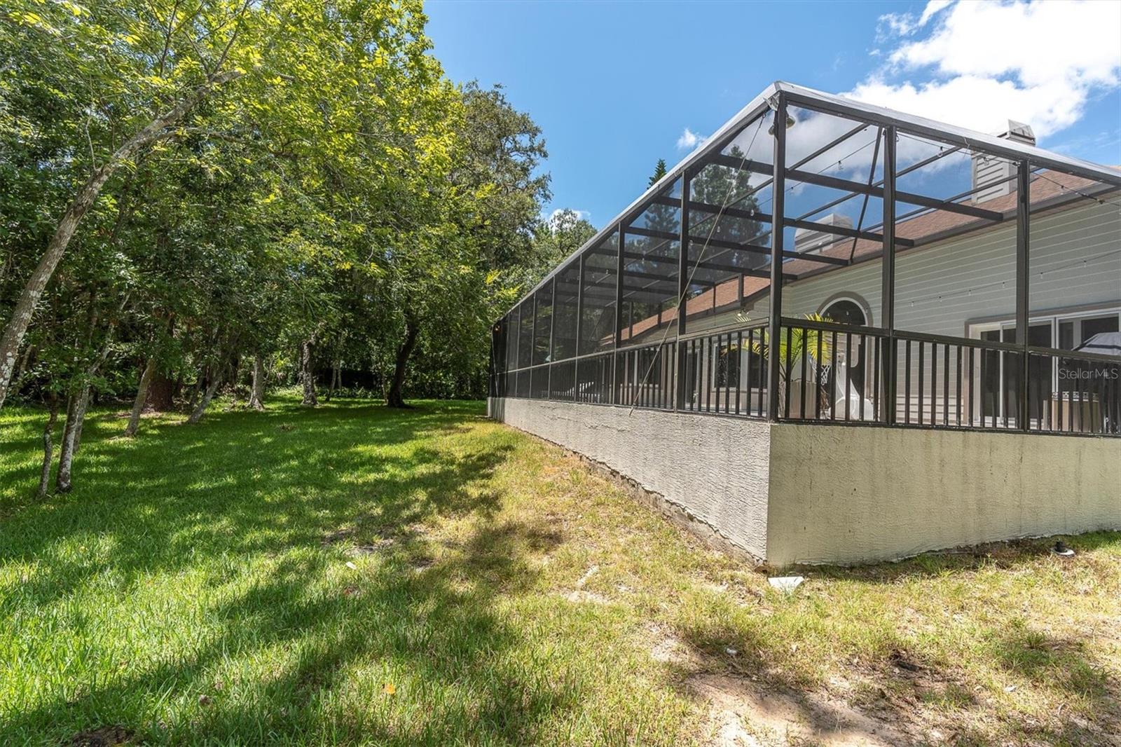 Listing photo id 32 for 300 Cascade Lane