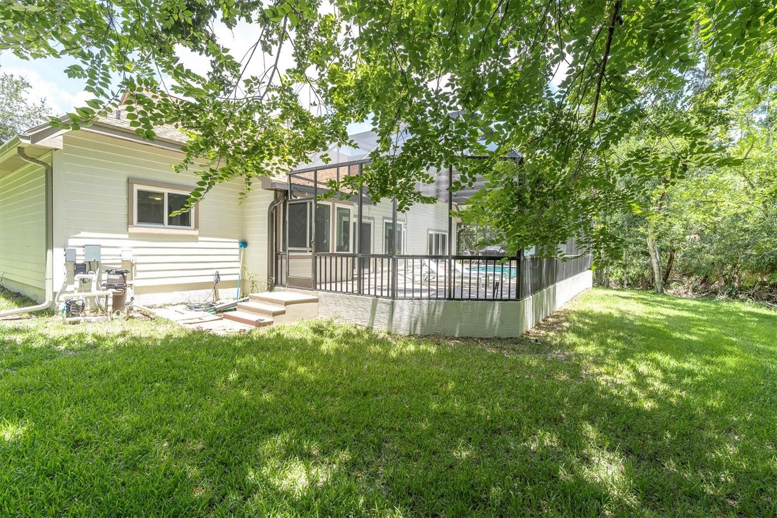 Listing photo id 33 for 300 Cascade Lane
