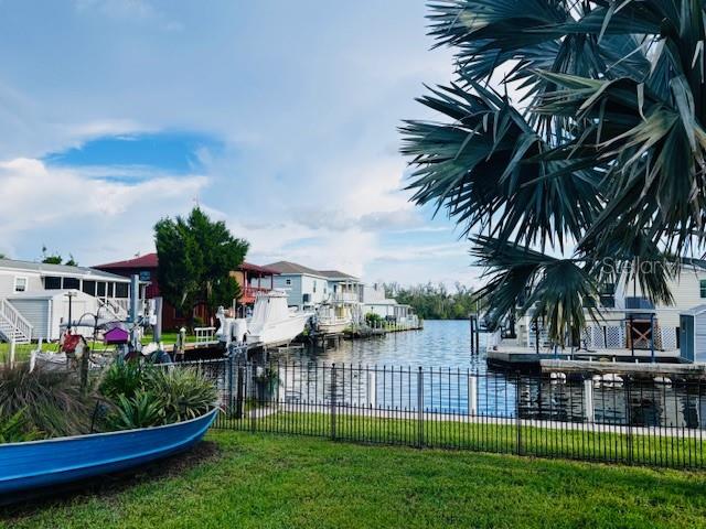 Listing photo id 69 for 10288 Twin River Lane