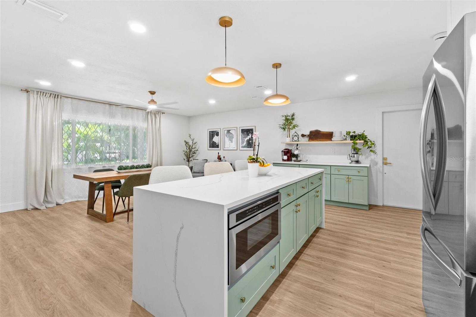 Image 15 of 37 For 8263 27th Avenue N
