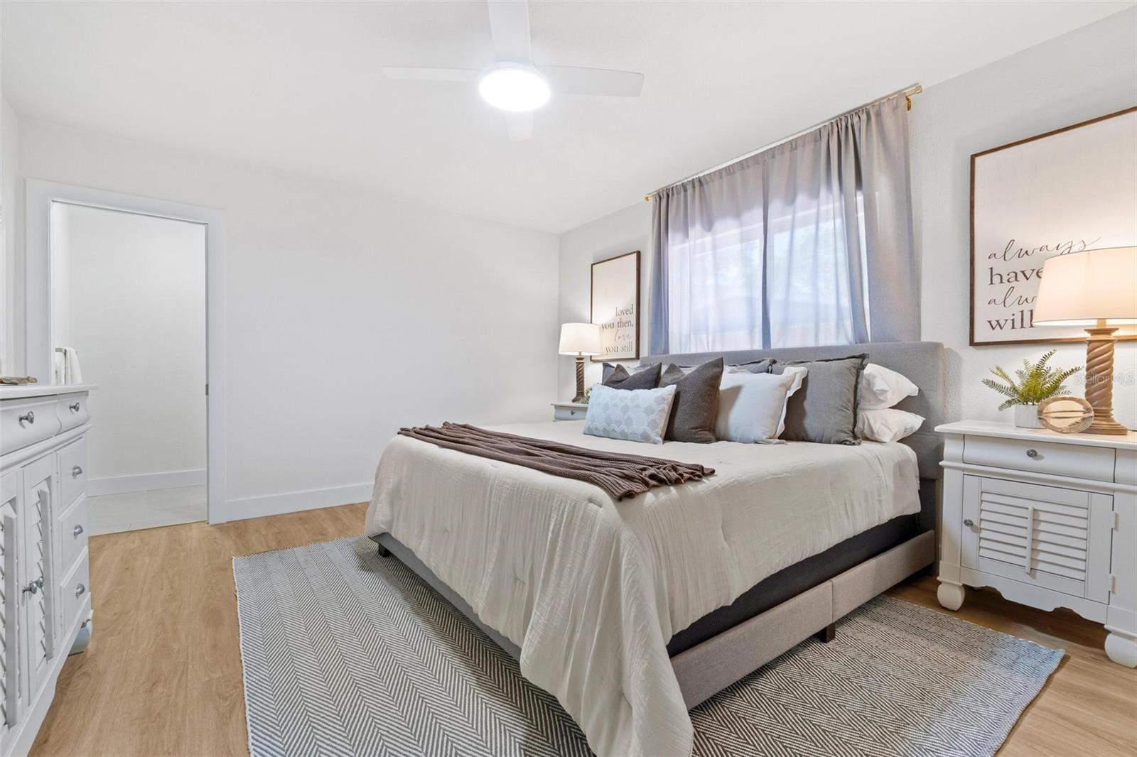 Image 22 of 37 For 8263 27th Avenue N