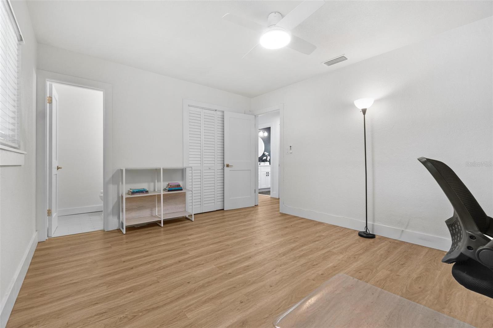 Image 26 of 37 For 8263 27th Avenue N