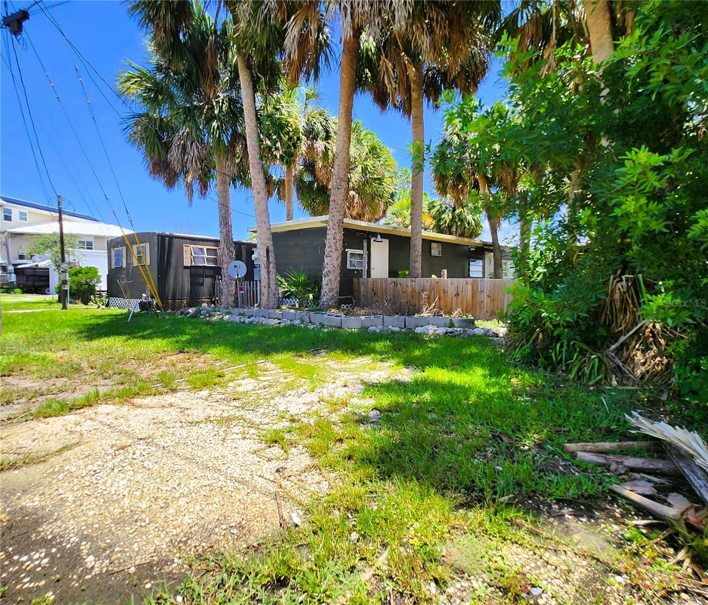 Image 10 of 31 For 6977 Edgewater Drive