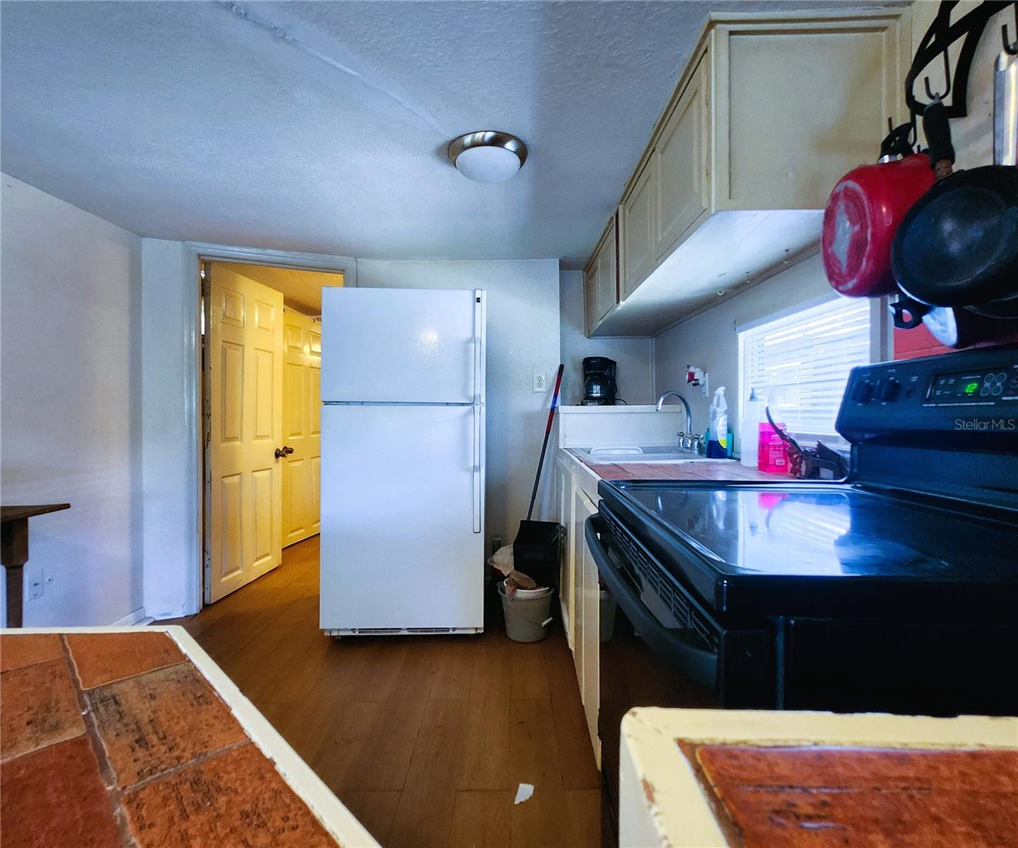 Image 21 of 31 For 6977 Edgewater Drive