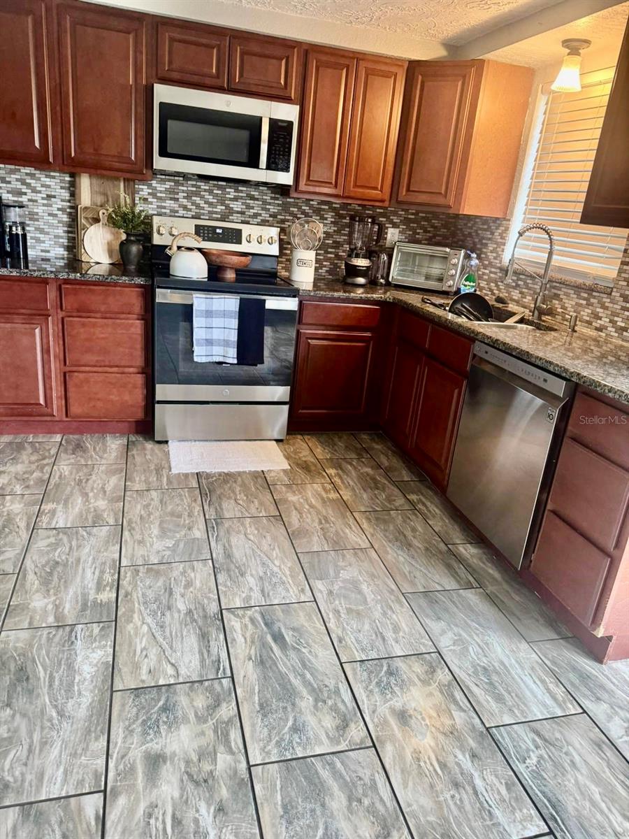 Image 2 of 24 For 3543 Trask Drive