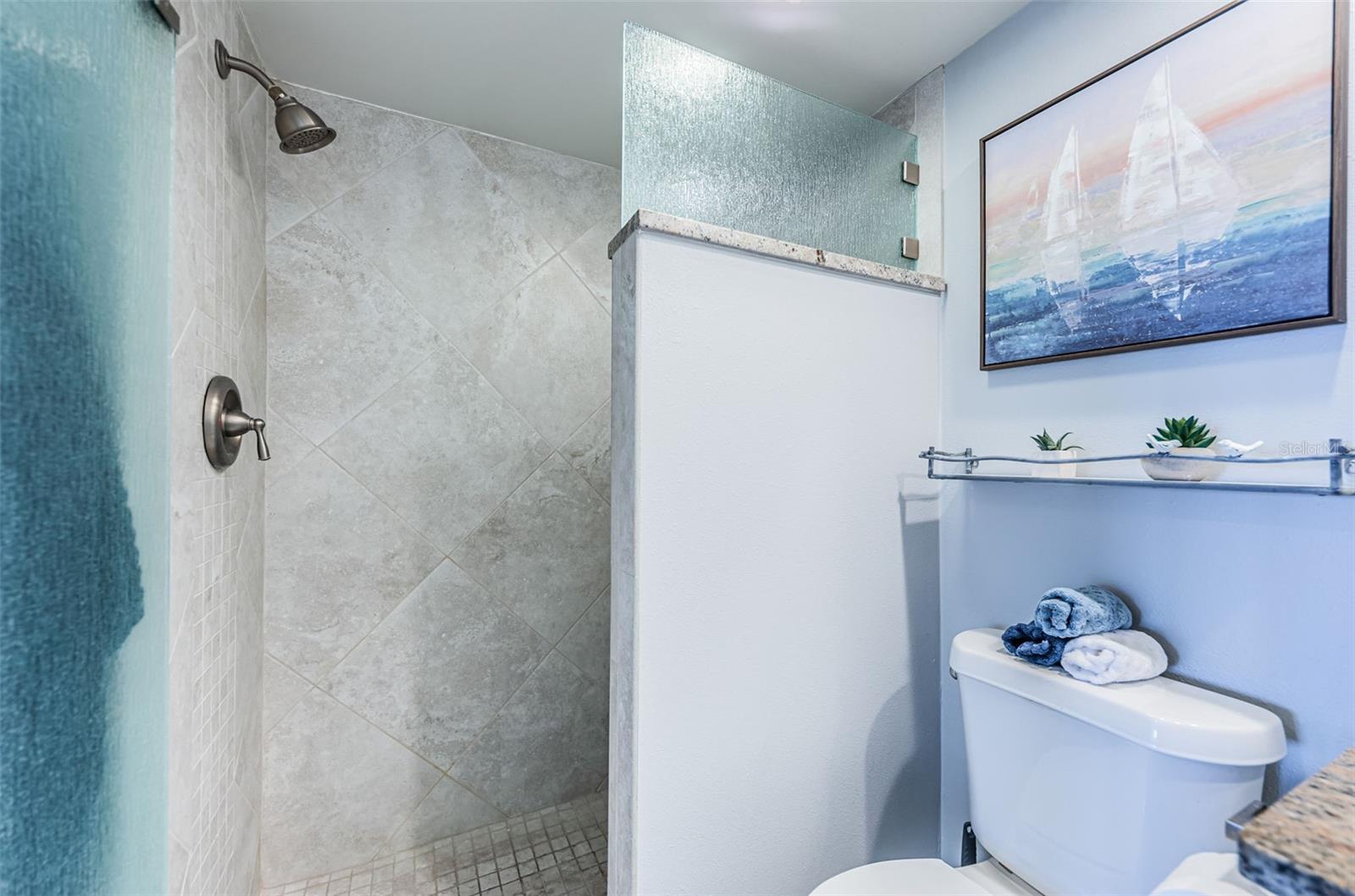 Image 20 of 55 For 4775 Cove Circle 904