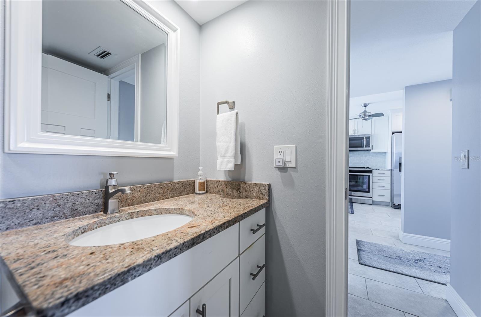 Image 21 of 55 For 4775 Cove Circle 904