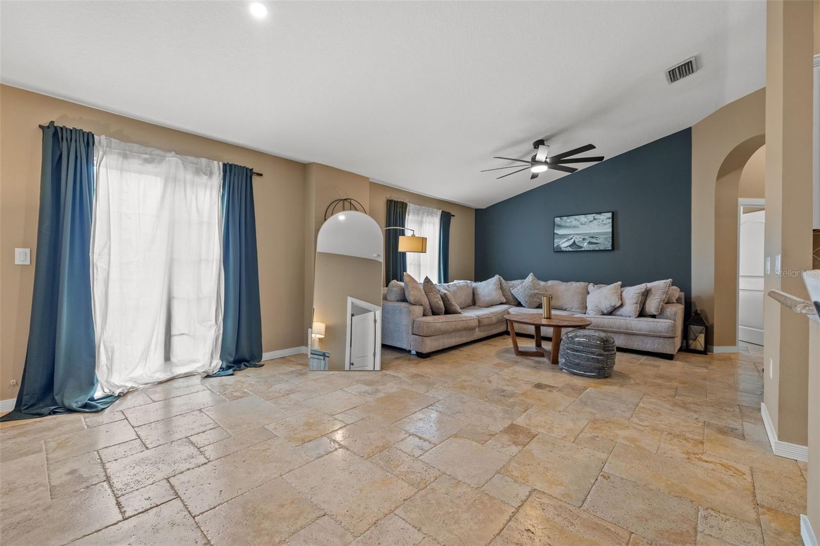 Image 4 of 18 For 6721 Eagle Feather Drive