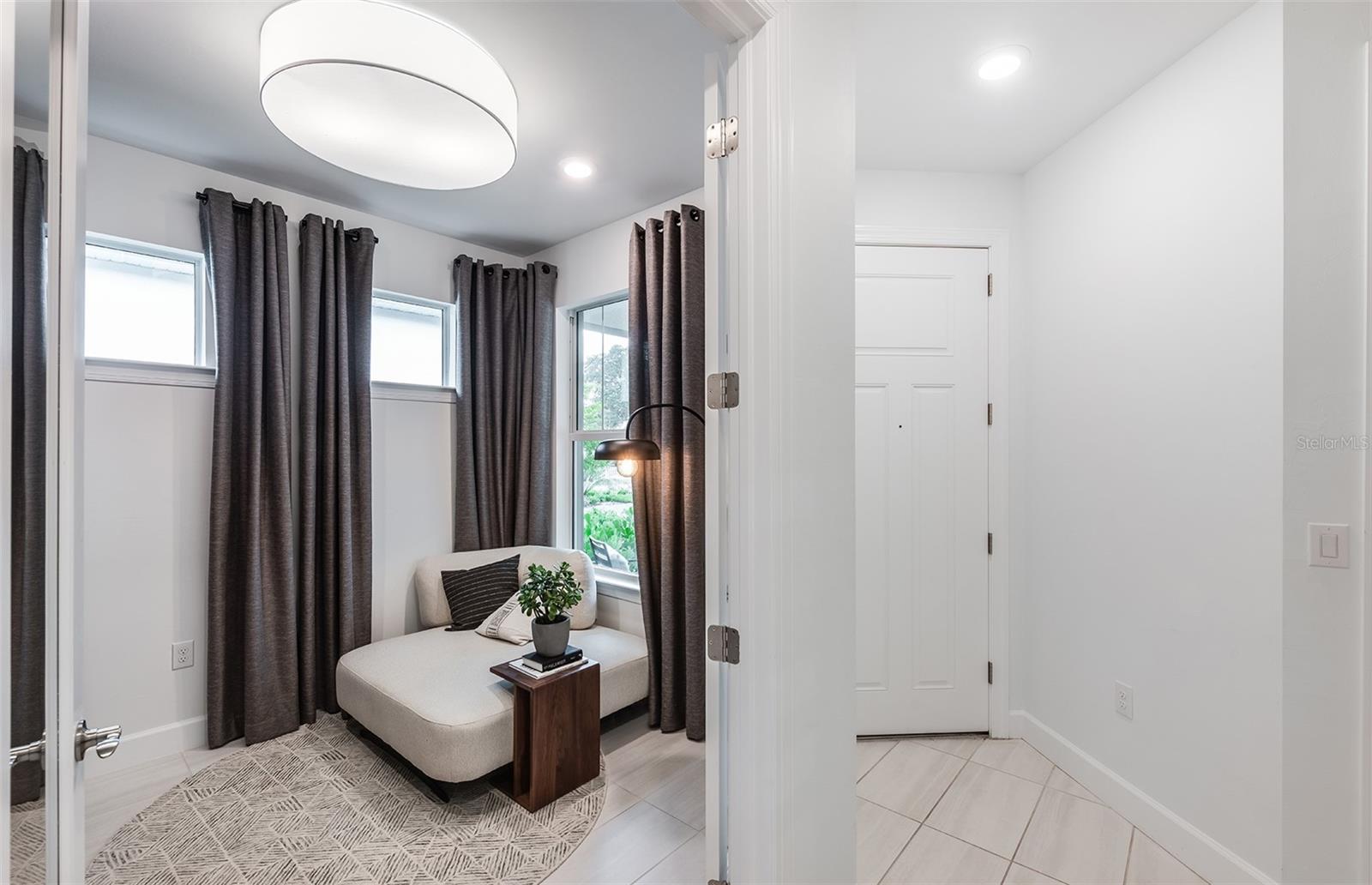 Image 21 of 41 For 10478 Sea Breeze Ridge Drive