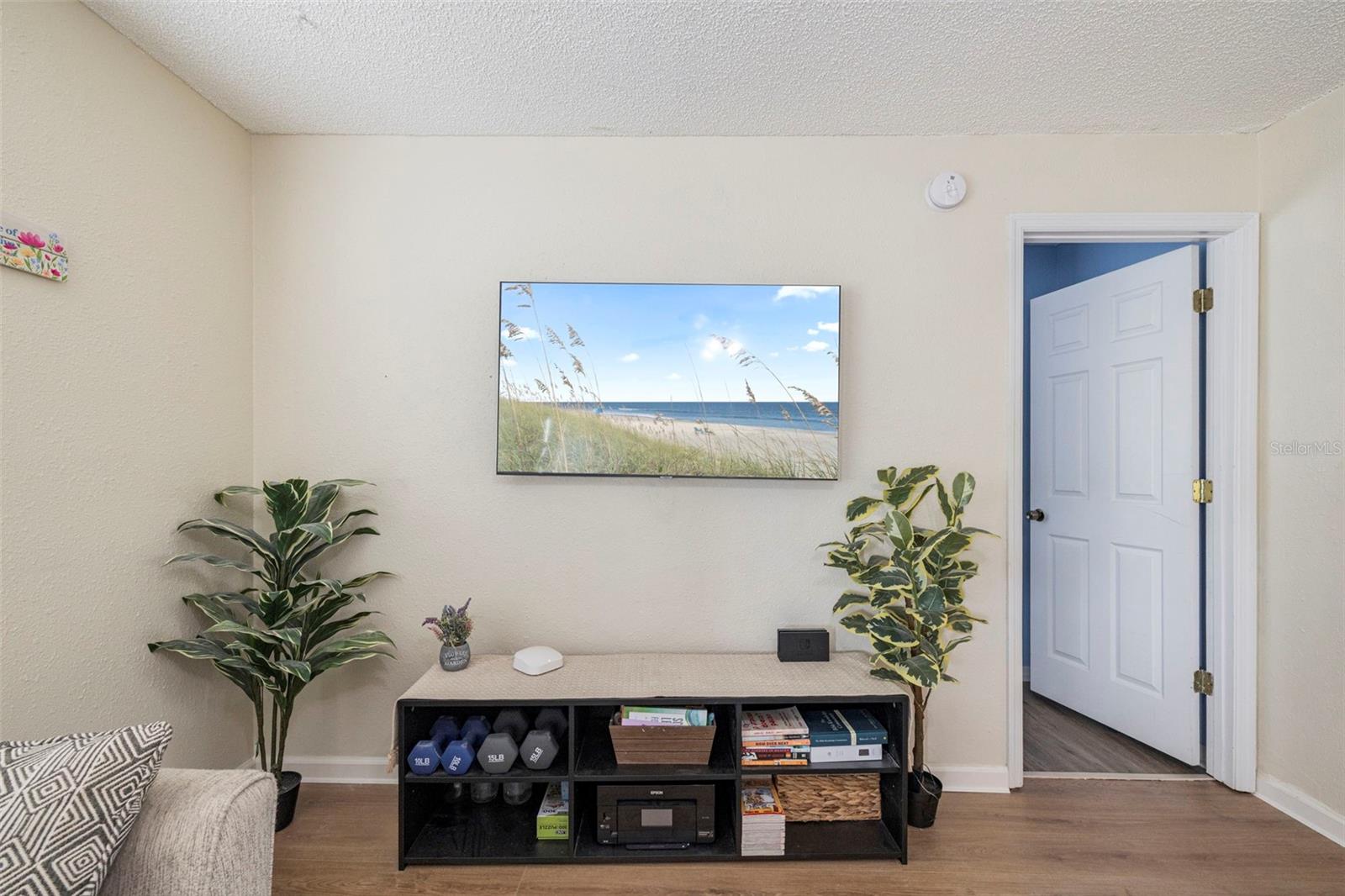 Image 10 of 25 For 5685 67th Avenue N 113