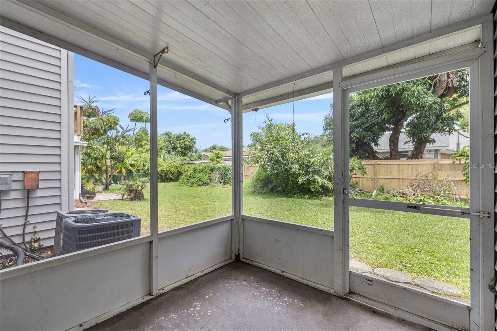 Image 17 of 25 For 5685 67th Avenue N 113