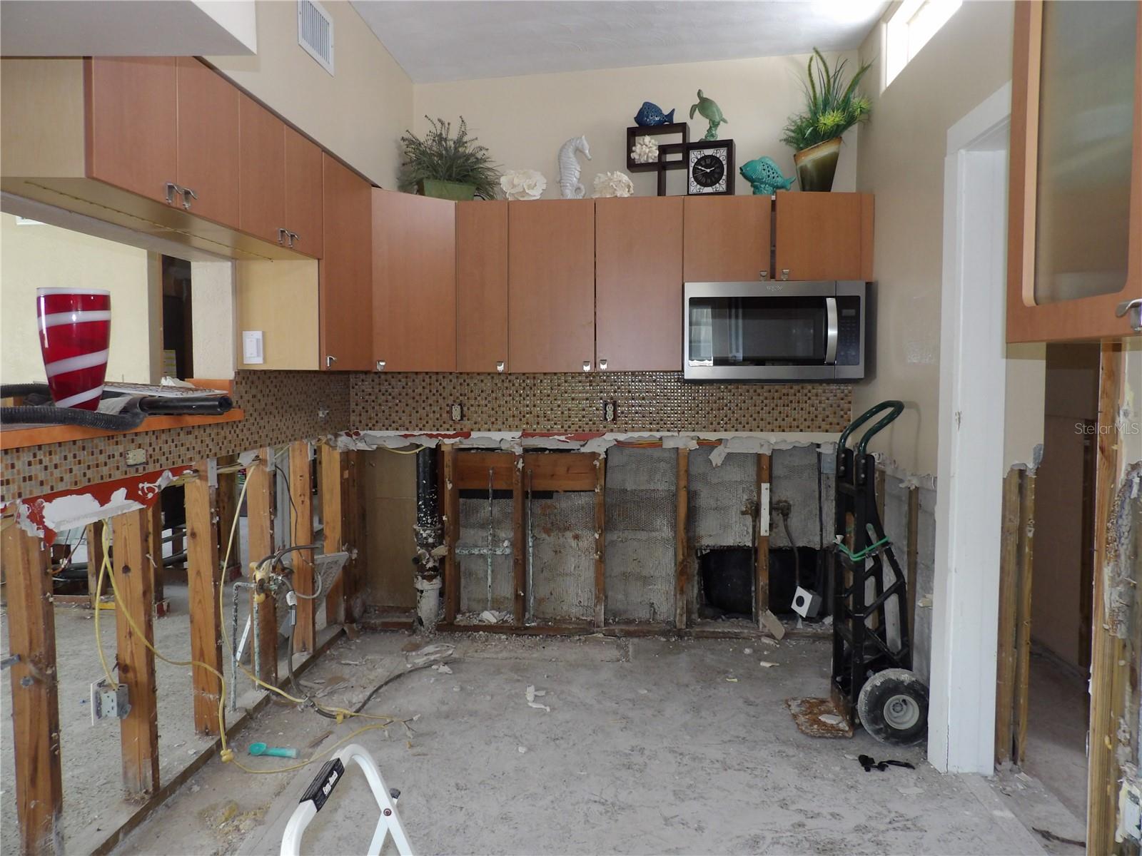 Image 8 of 15 For 14900 Bayshore Drive