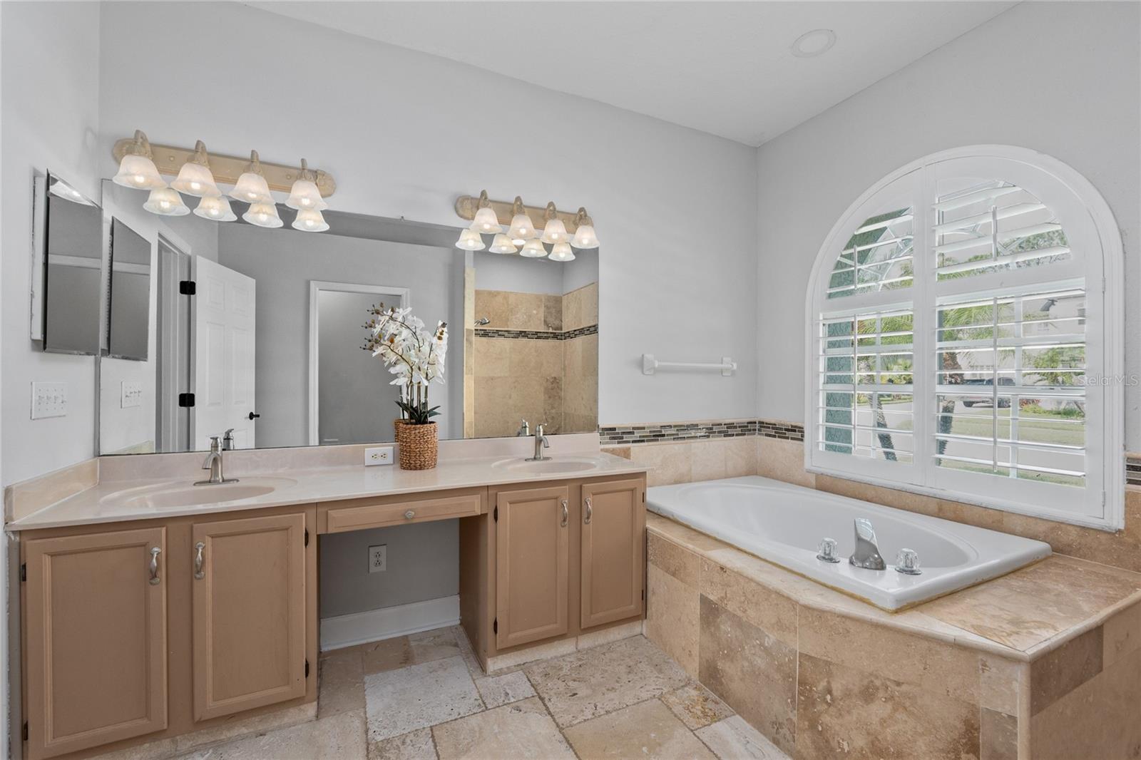 Image 35 of 60 For 15619 Shoal Creek Place