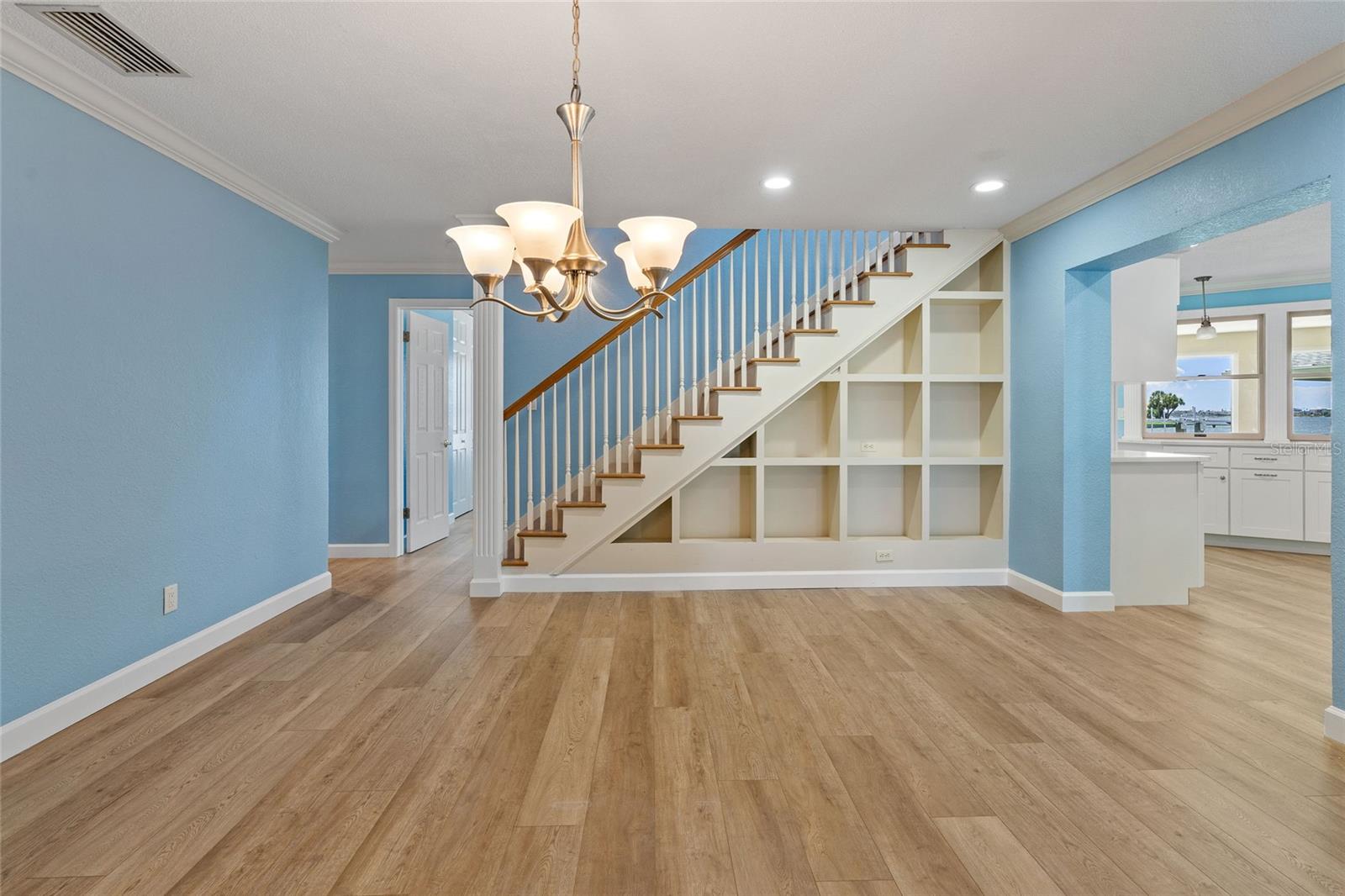 Image 14 of 42 For 5433 Oakhurst Drive