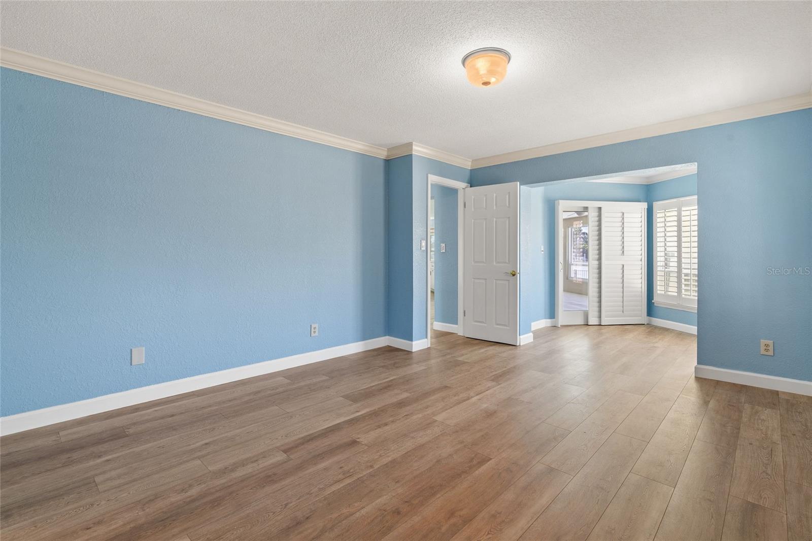 Image 16 of 42 For 5433 Oakhurst Drive