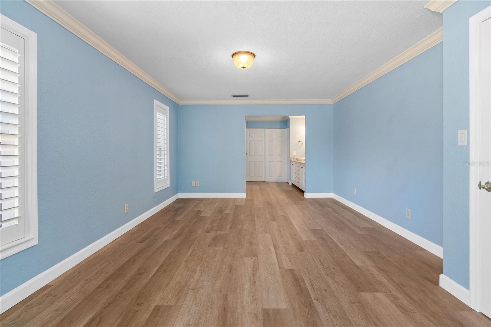 Image 17 of 42 For 5433 Oakhurst Drive