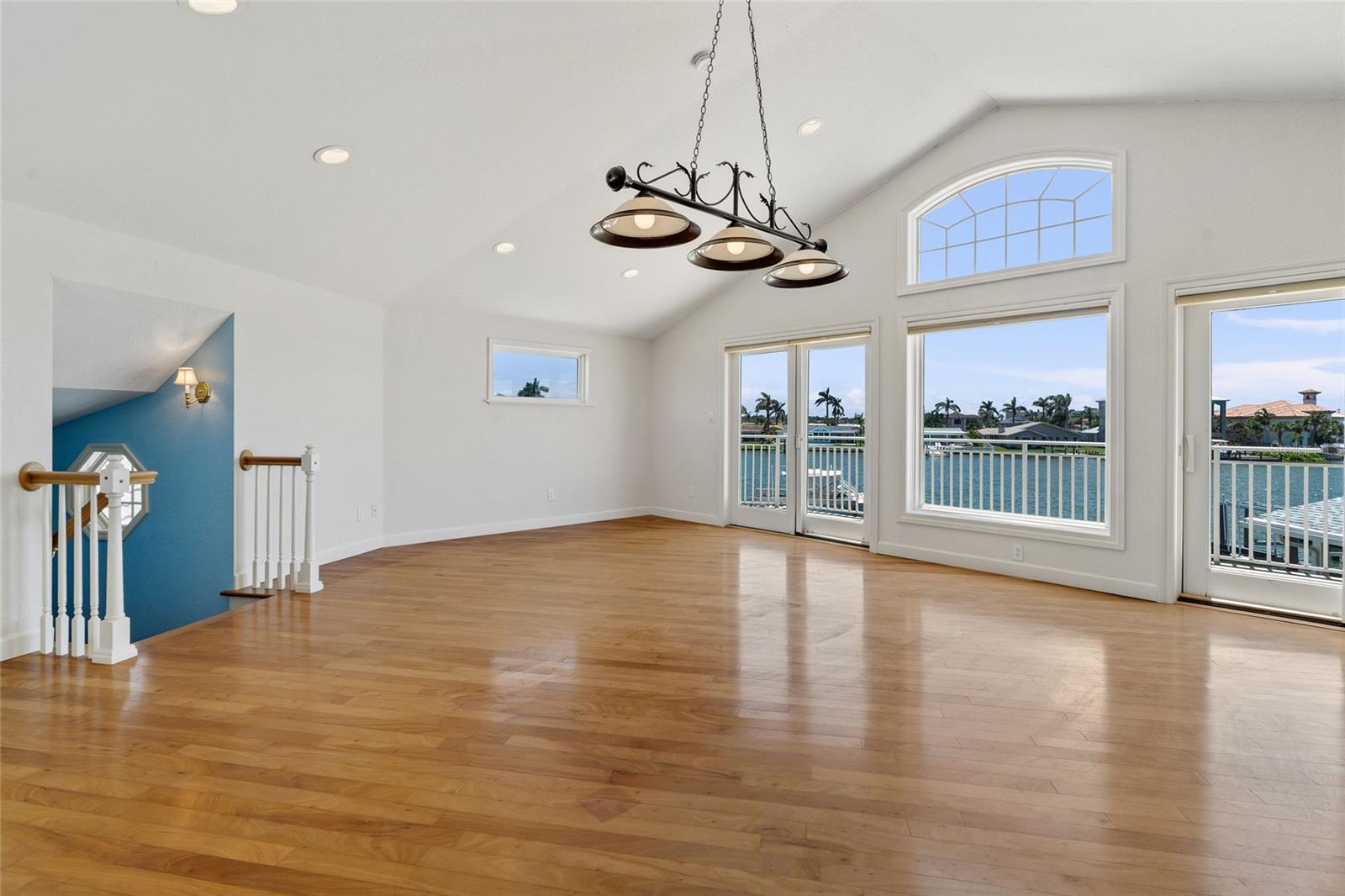 Image 6 of 42 For 5433 Oakhurst Drive