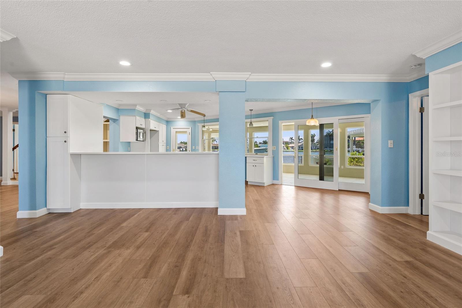 Image 9 of 42 For 5433 Oakhurst Drive