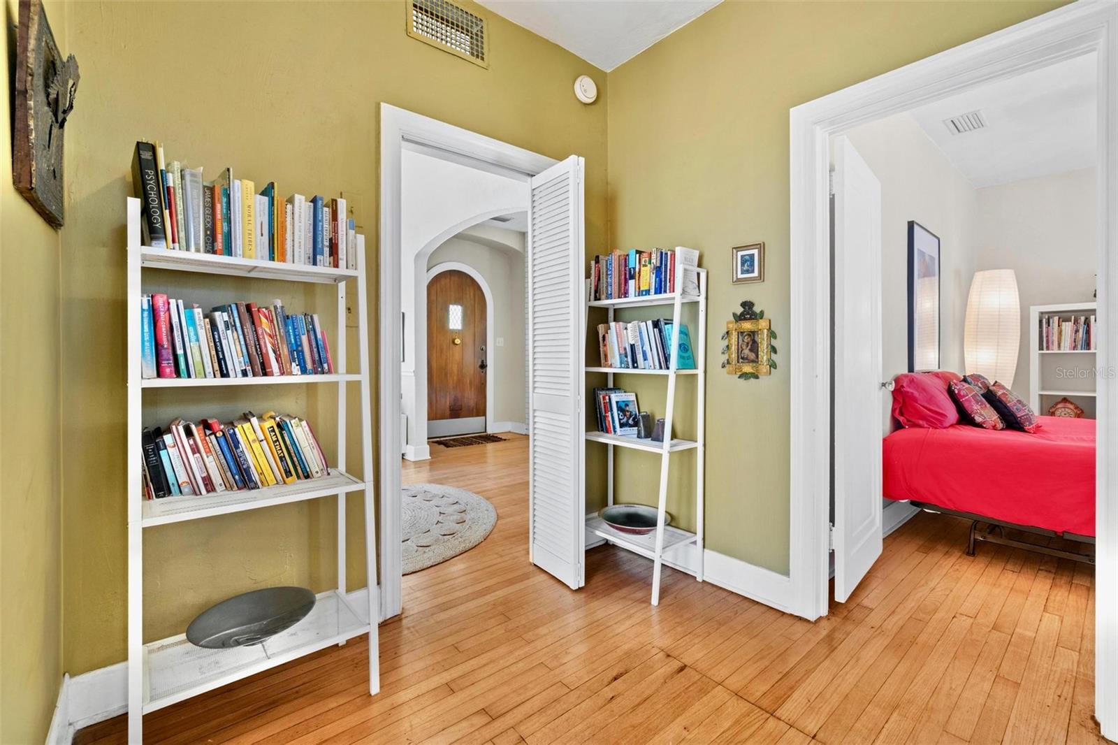 Image 25 of 42 For 629 24th Avenue N