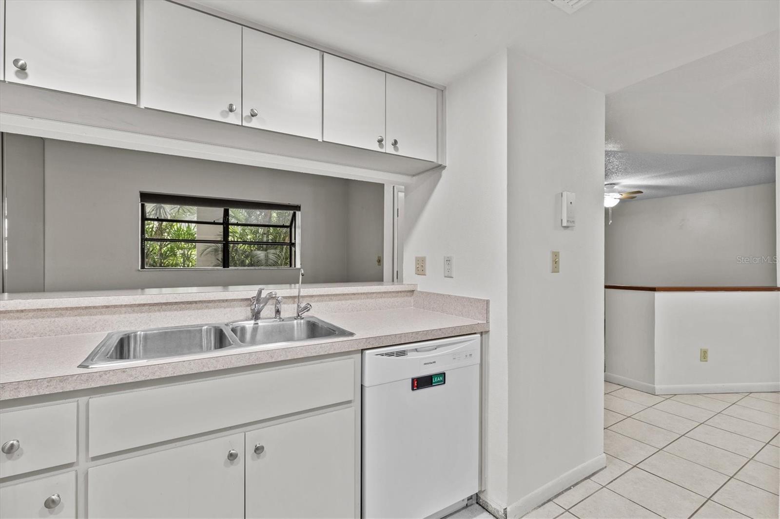 Image 15 of 42 For 300 Florida Avenue 500c