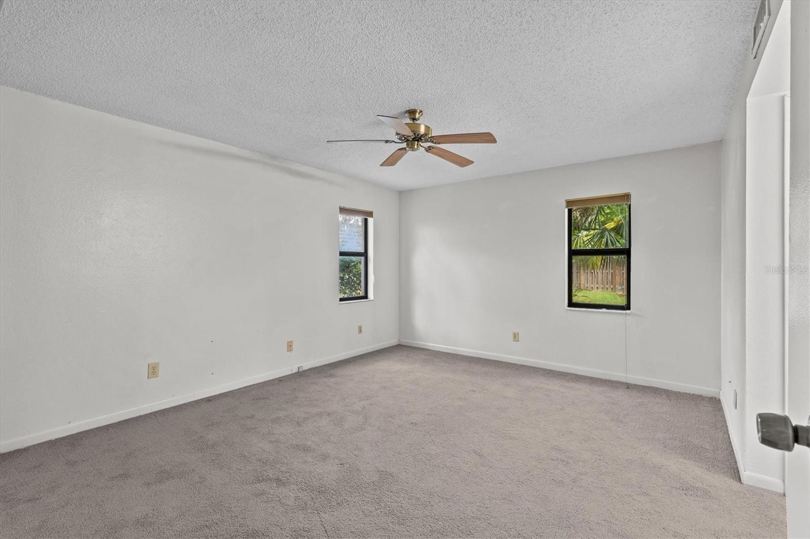 Image 18 of 42 For 300 Florida Avenue 500c