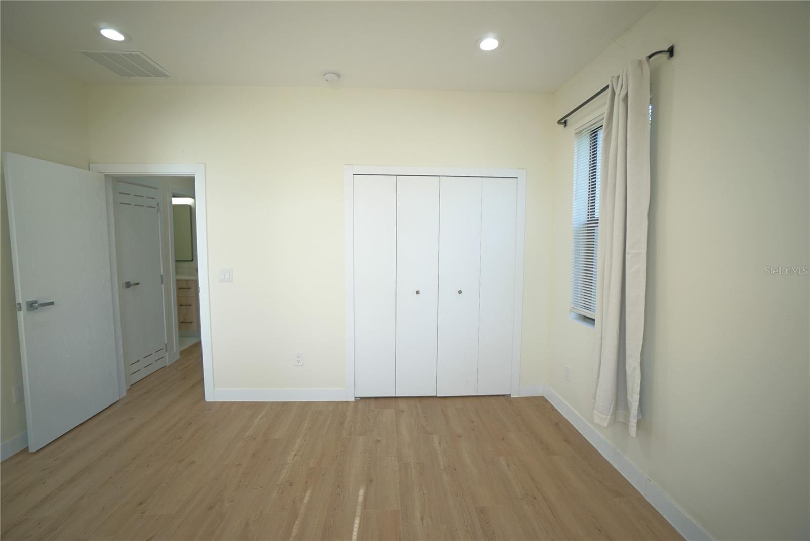 Image 11 of 16 For 4342 Villa Alina Court
