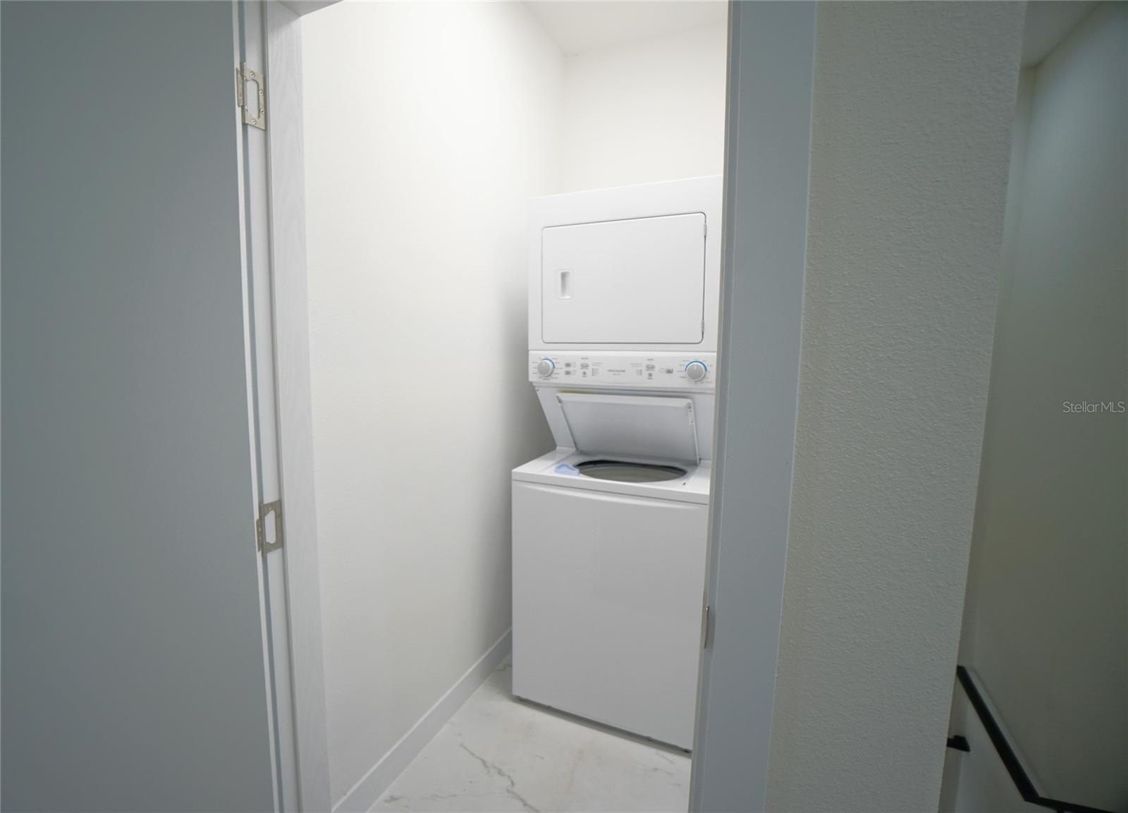 Image 12 of 16 For 4342 Villa Alina Court