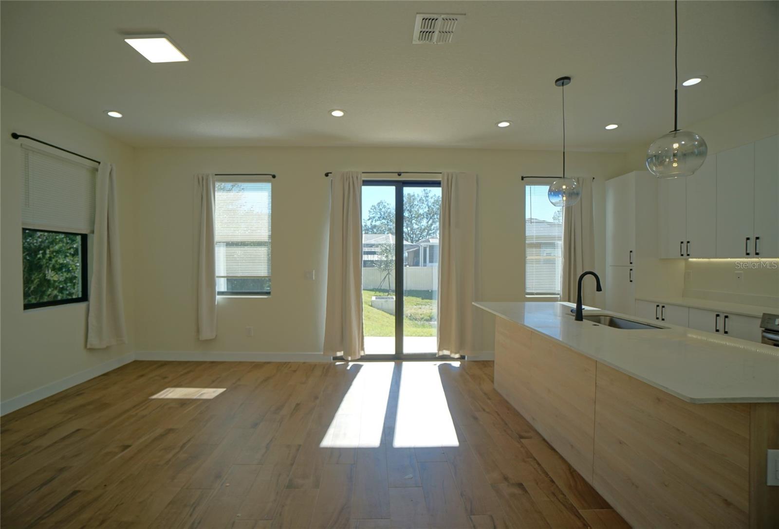 Image 15 of 16 For 4342 Villa Alina Court