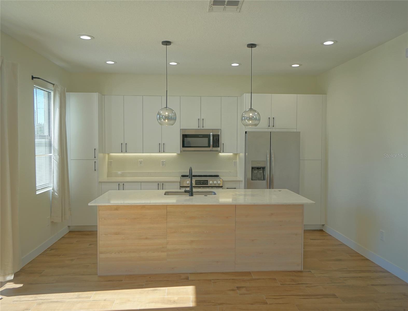 Image 3 of 16 For 4342 Villa Alina Court