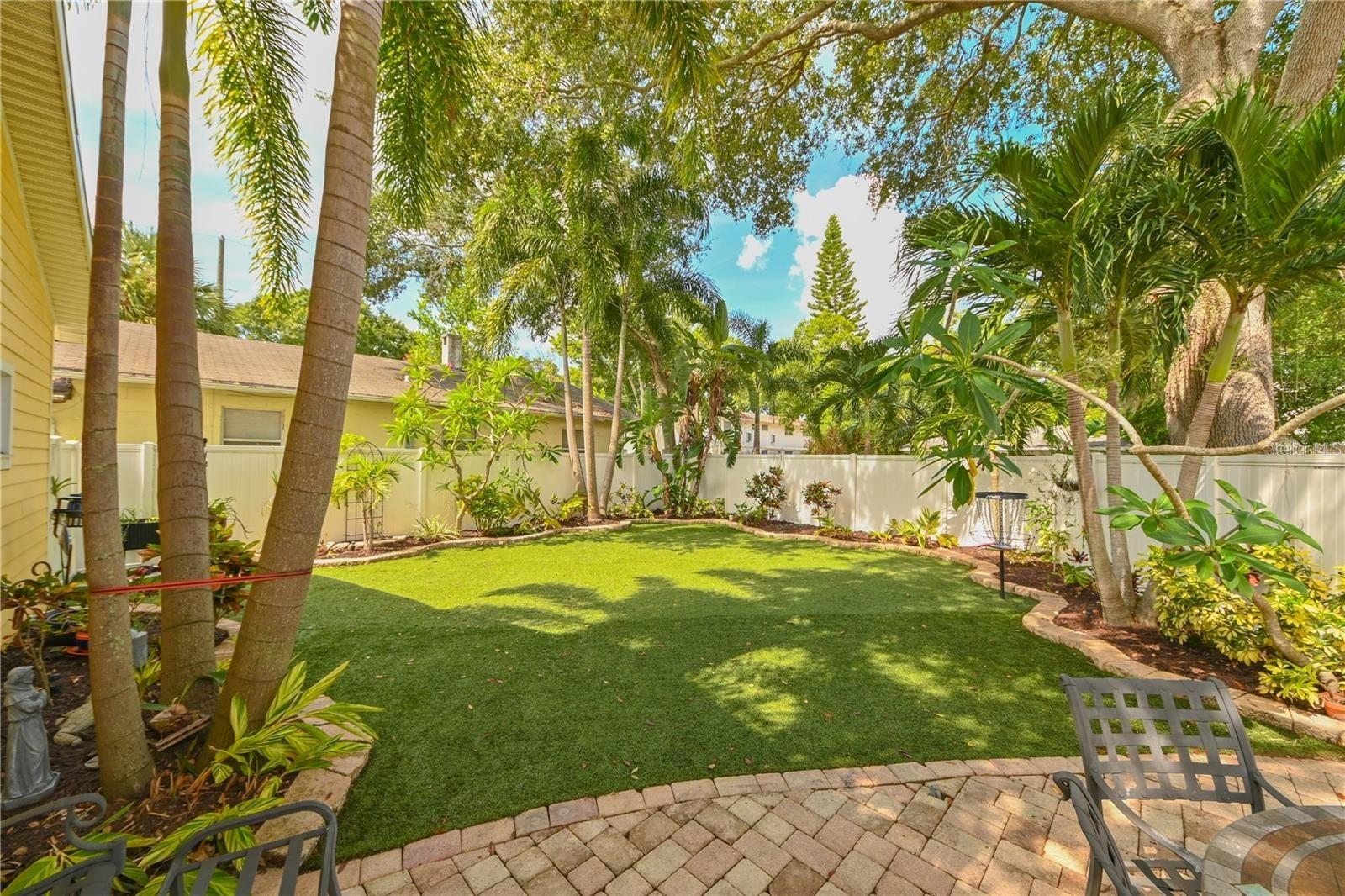 Image 32 of 47 For 3035 Granville Court N