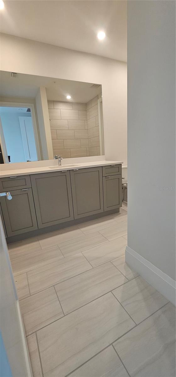 Image 11 of 32 For 2910 Barcelona Street 503