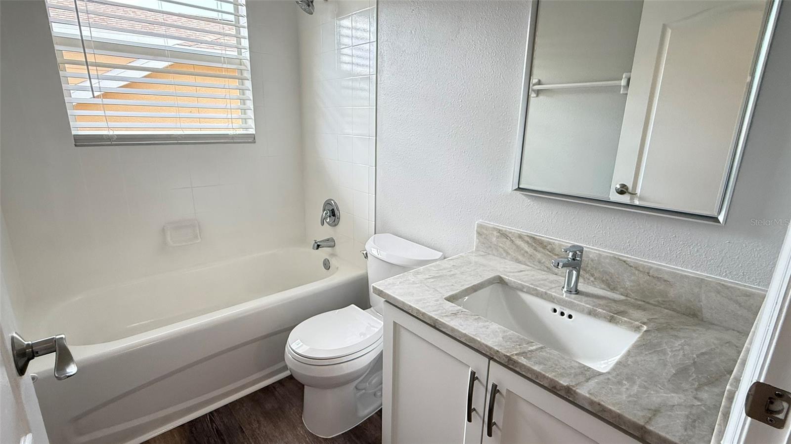 Image 28 of 41 For 20227 Vintage Oaks Place