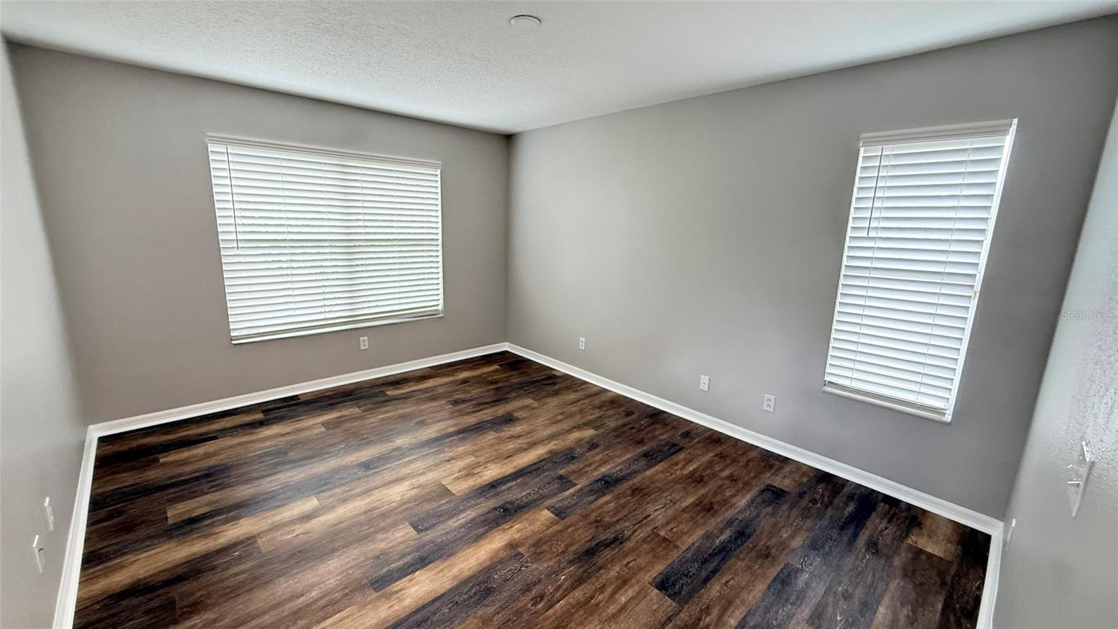 Image 29 of 41 For 20227 Vintage Oaks Place