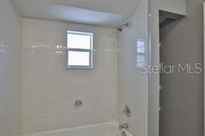 Image 14 of 33 For 9410 Citrus Glen Place